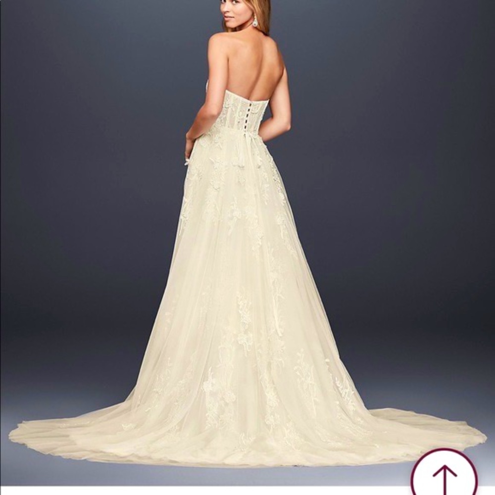 Melissa Sweet Trailing Floral Lace Wedding Dress.